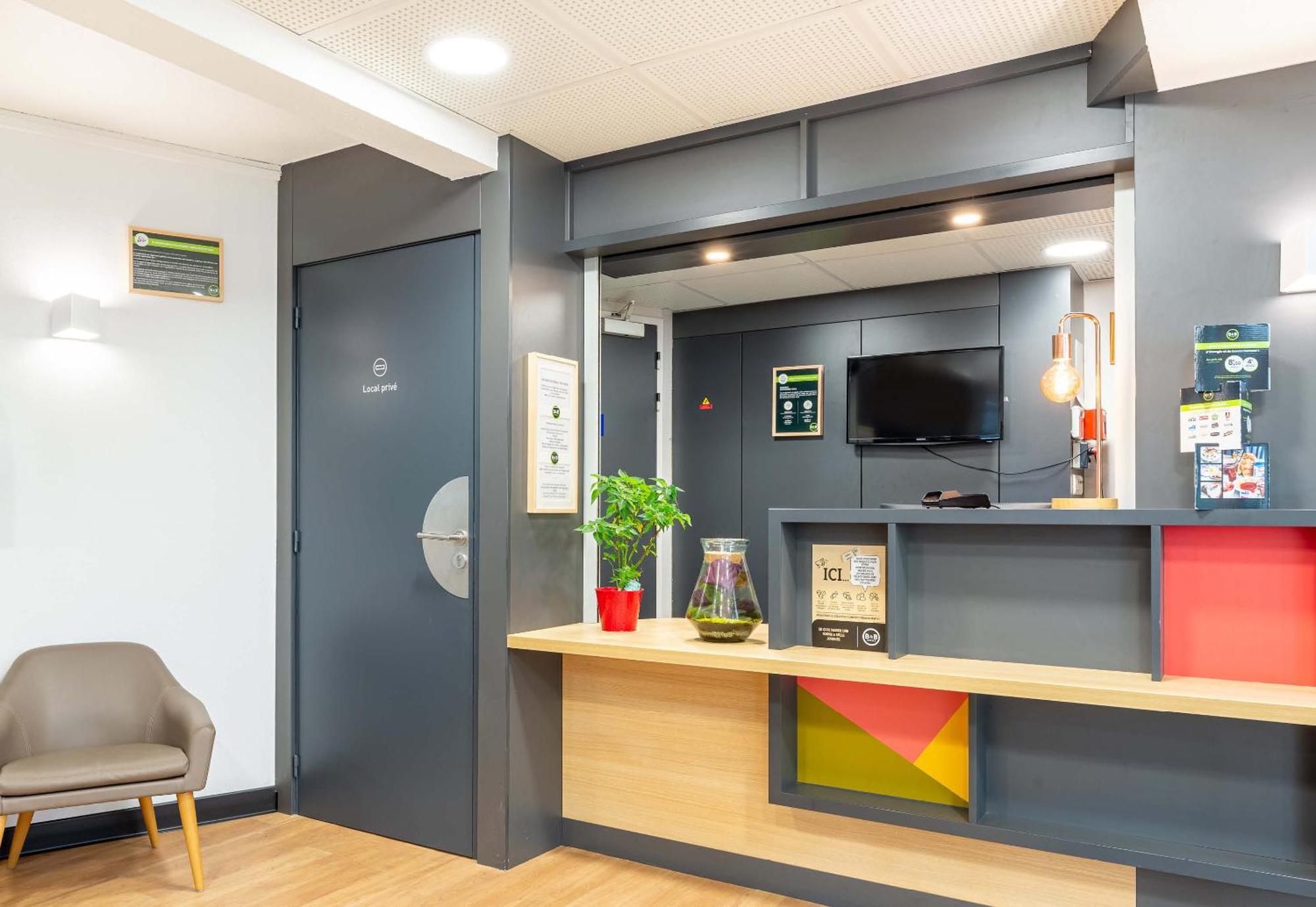 B&B Hotel Nantes Aeroport Bouguenais Exterior foto