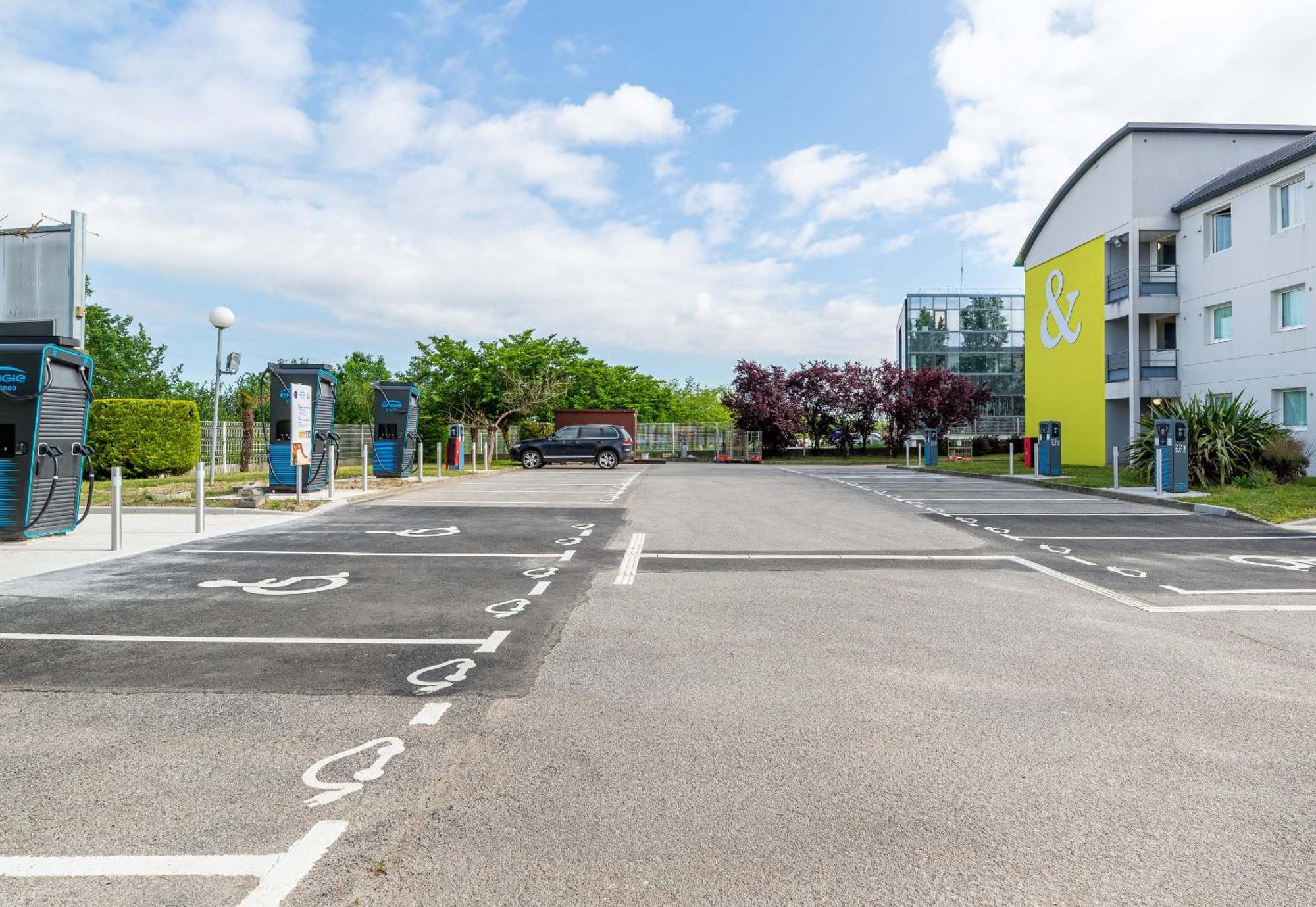 B&B Hotel Nantes Aeroport Bouguenais Exterior foto